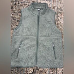 Aritzia TNA Polartec® Thermal Pro™ Mockneck Vest Sage Green- L